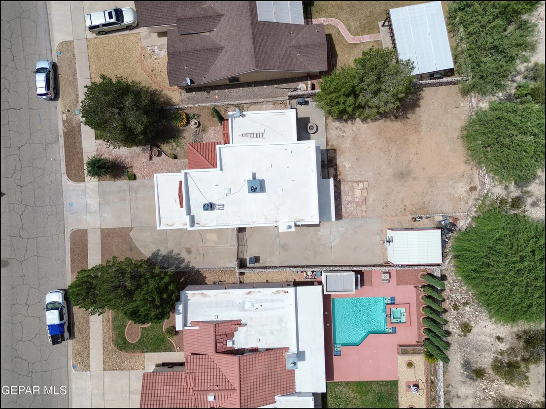 Photo of 7653 DIANJOU Drive