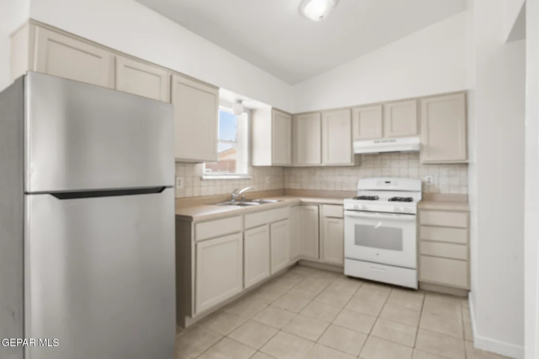 Photo of 8716 APARICIO Drive