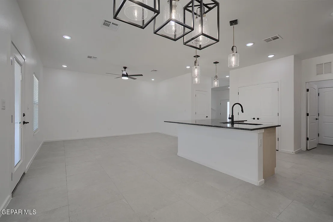 Photo of 15213 DESTINATION Avenue