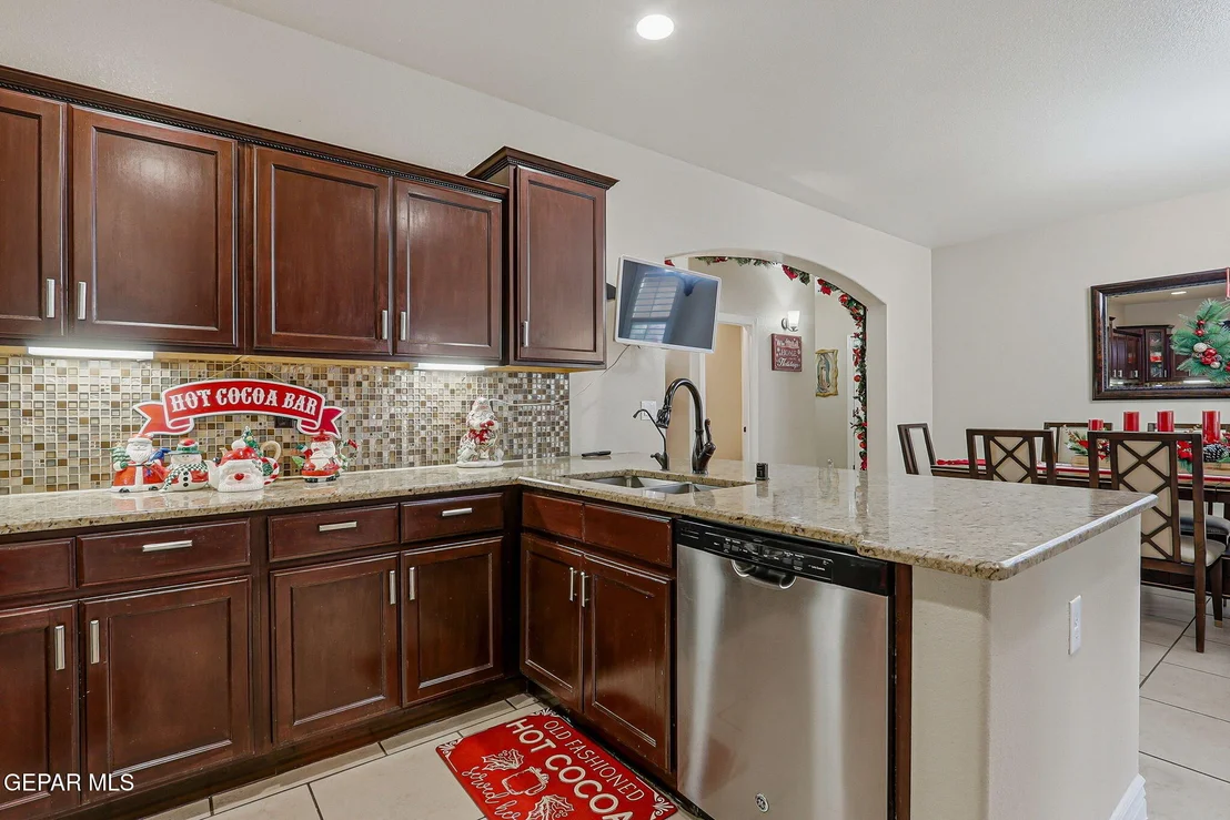 Photo of 1133 MARATHON Place