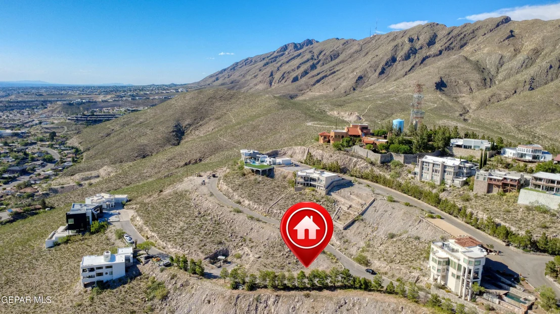 Photo of 17 Apache Crest Drive