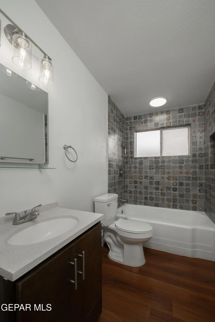 Photo of 5107 HARLAN Drive