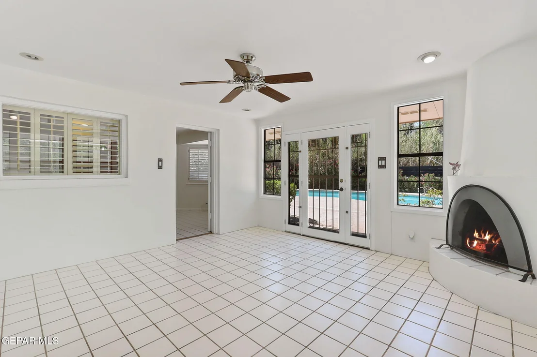 Photo of 745 Rinconada Lane