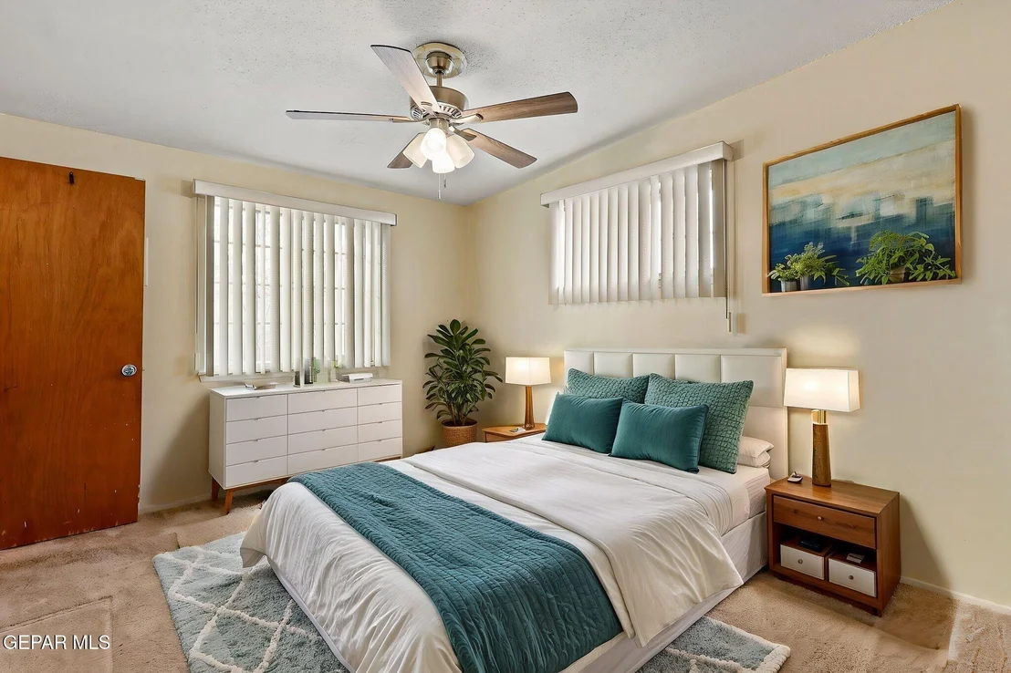 Photo of 233 MANUEL Drive