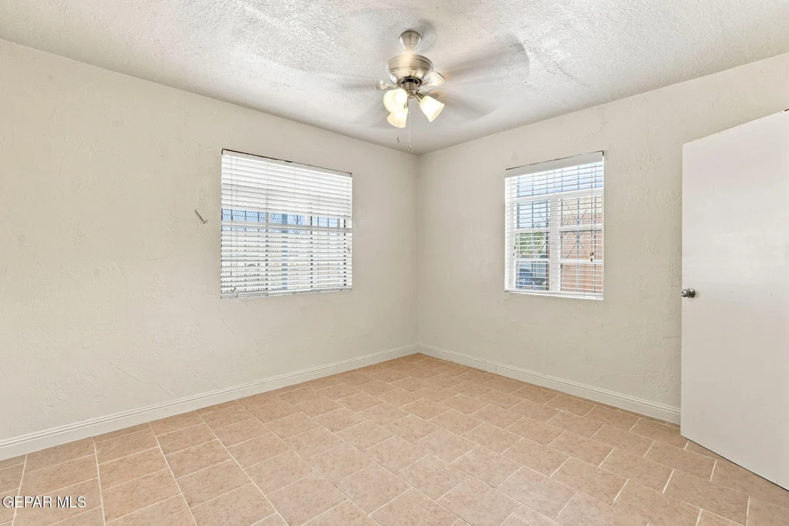 Photo of 3110 VAN BUREN Avenue