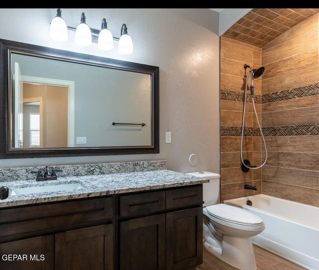 Photo of 572 Issa Circle