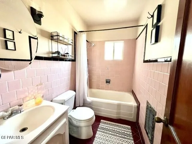 Photo of 139 RED ROBIN Drive