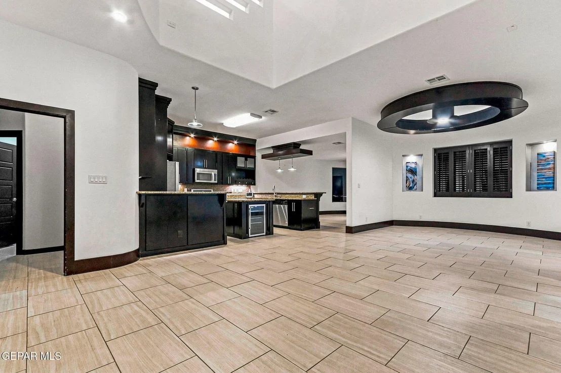 Photo of 9046 ECLIPSE Street