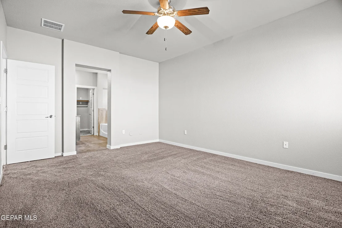 Photo of 937 PENRITH Street
