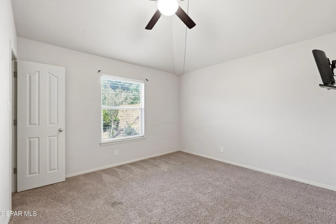 Photo of 320 Emerald Woods Street