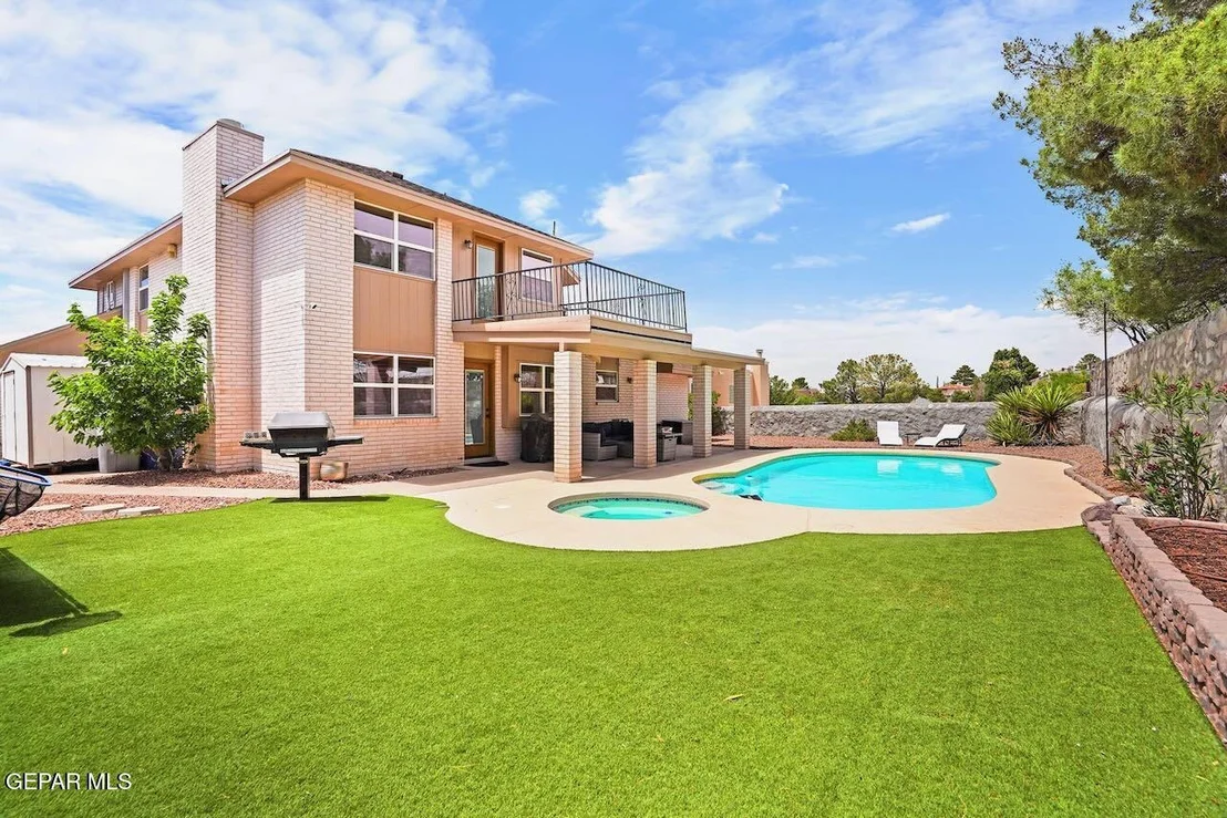 Photo of 760 CHELTENHAM Drive