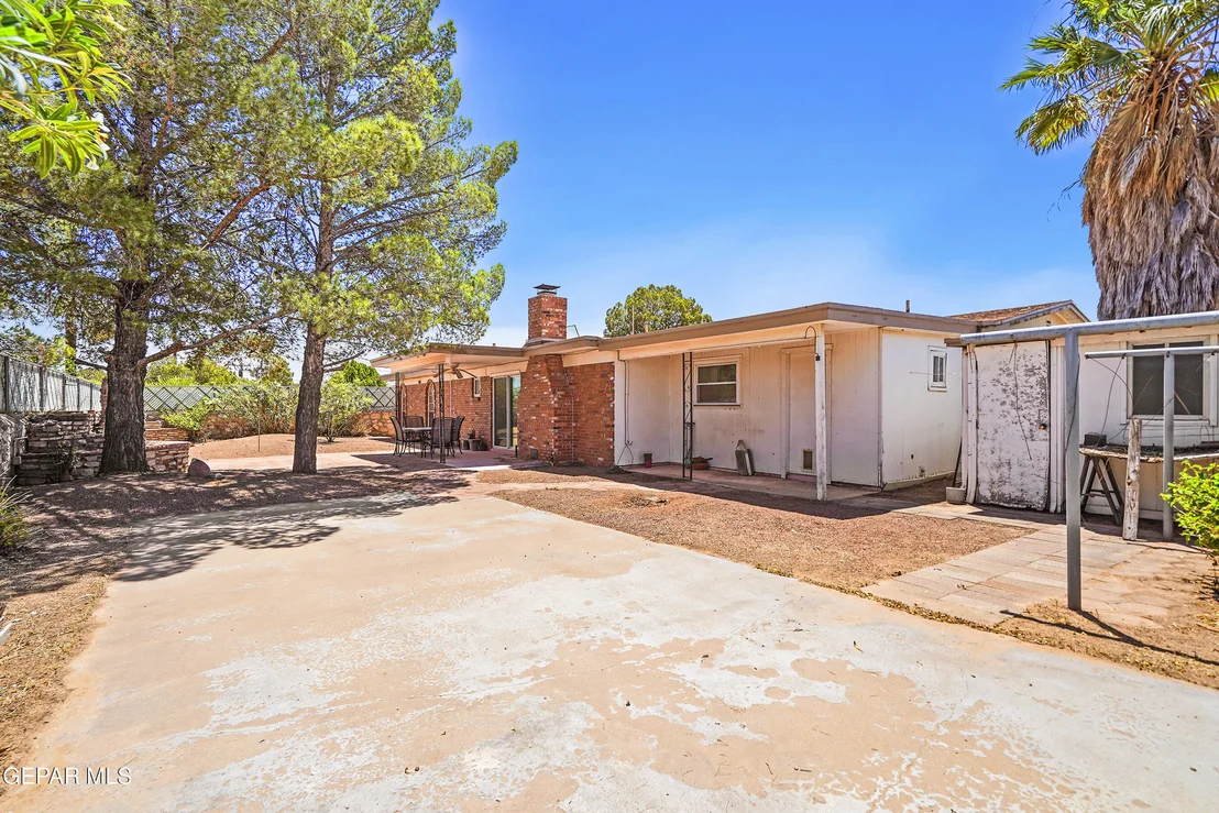 Photo of 9501 MCINTOSH Drive