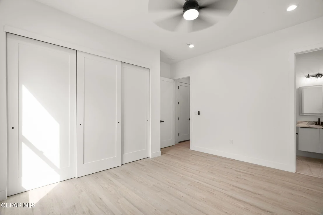 Photo of 5024 JARDINES Place