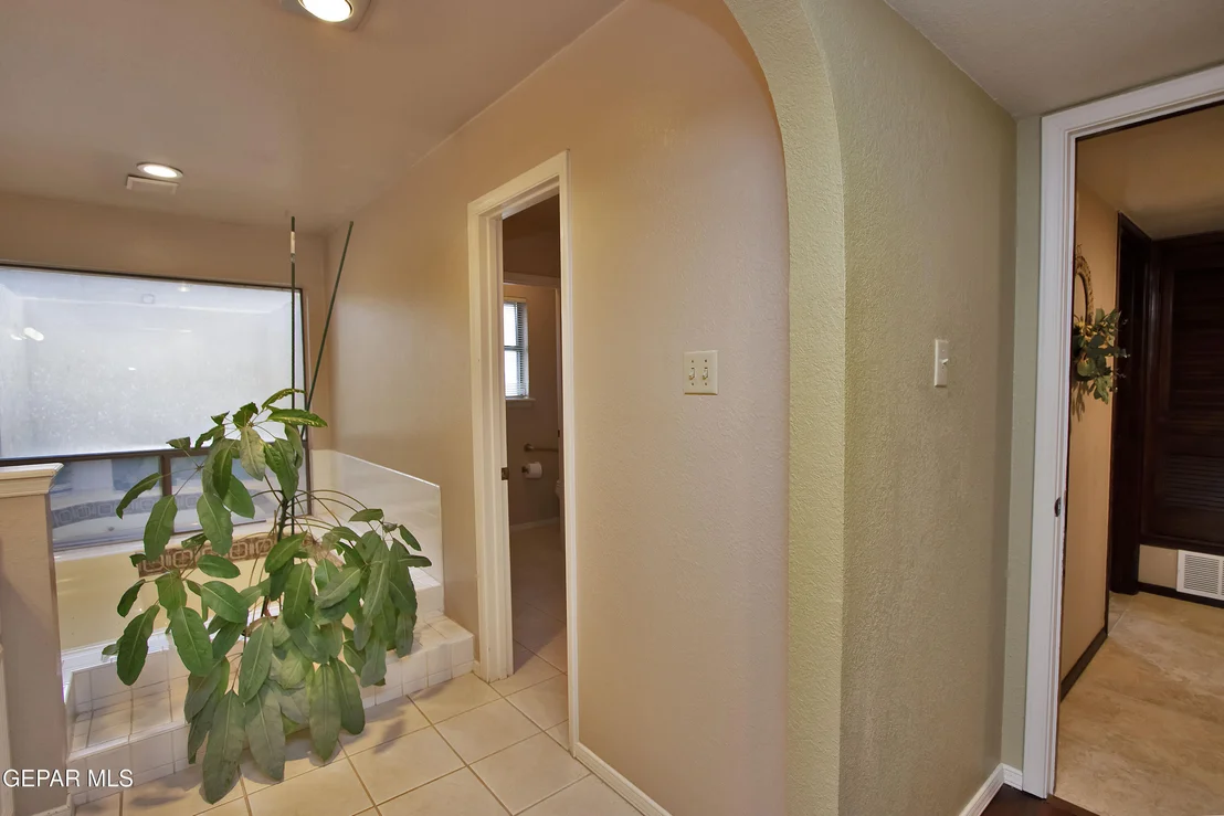 Photo of 308 Stotts Avenue