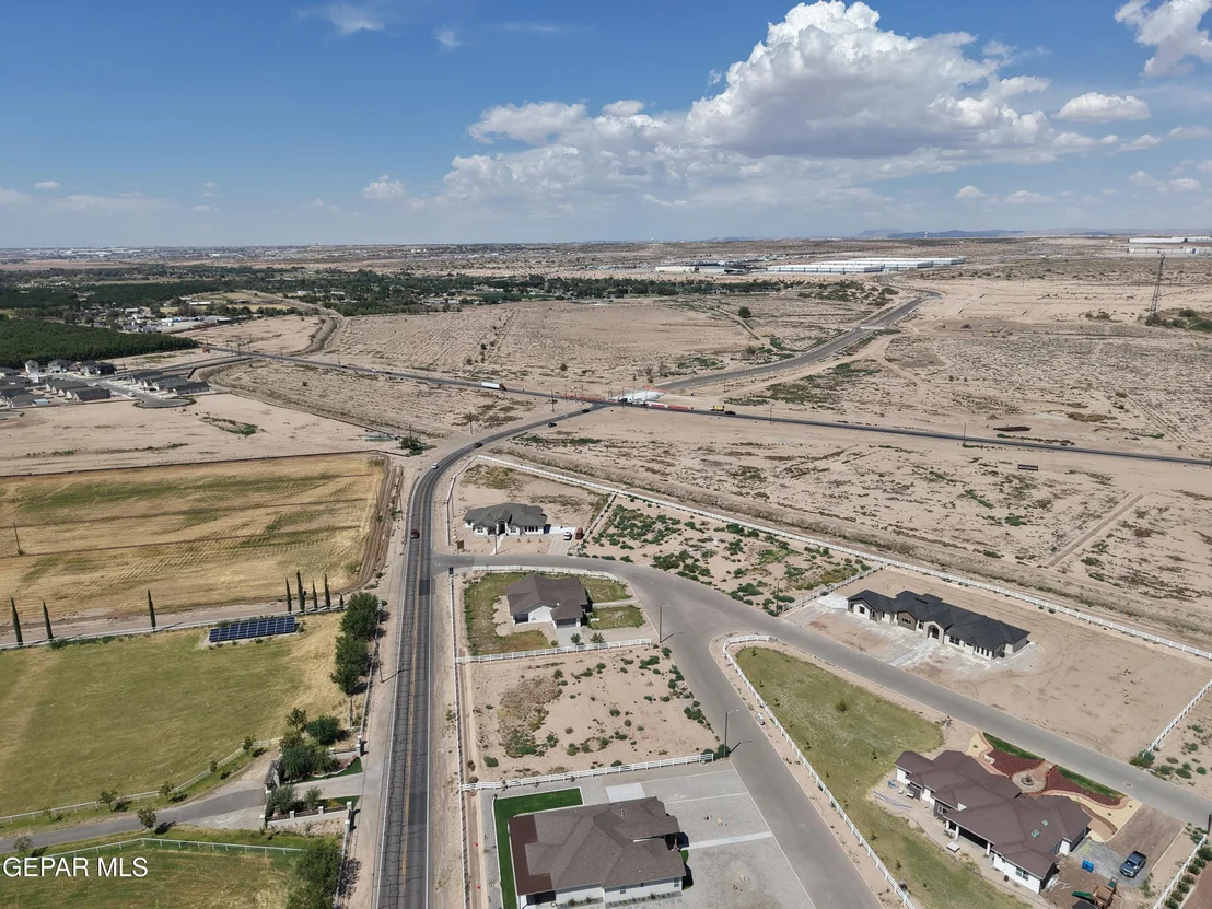 Photo of 12660 North Loop Drive