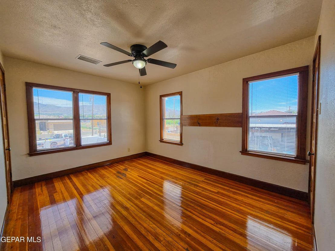 Photo of 4037 EMORY Road