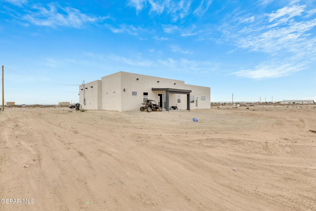 Photo of 14932 Fishkill Drive