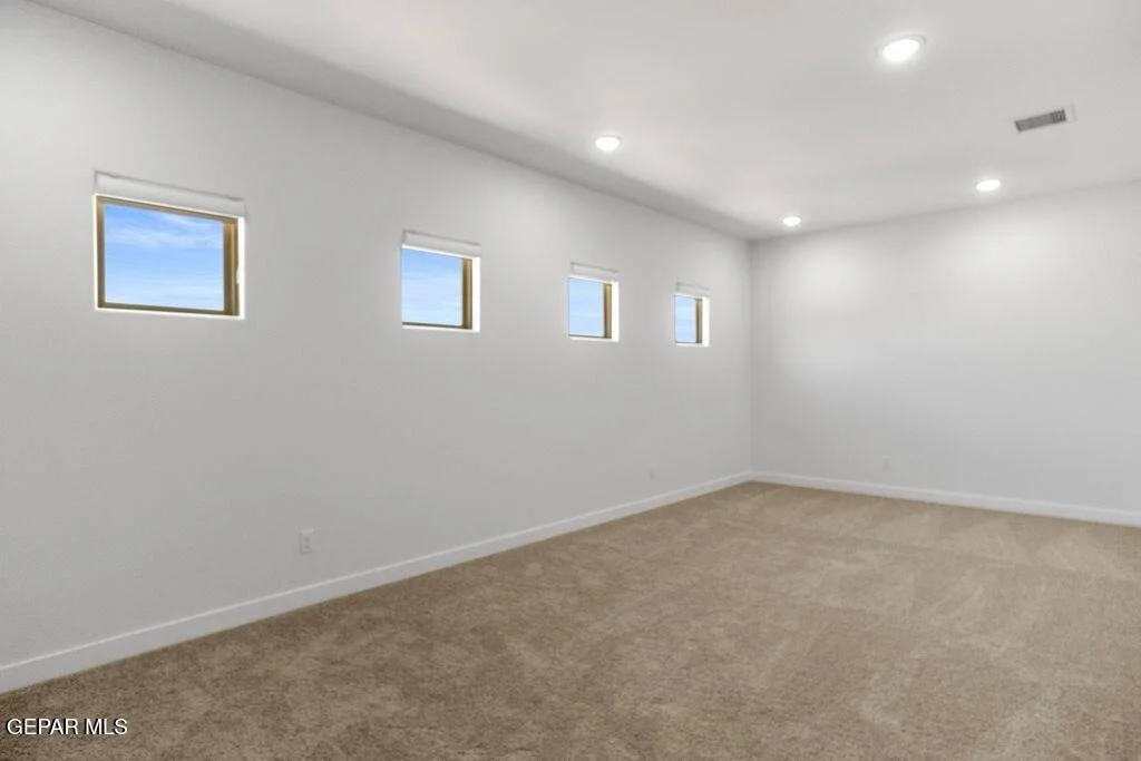 Photo of 3761 Scheme Place