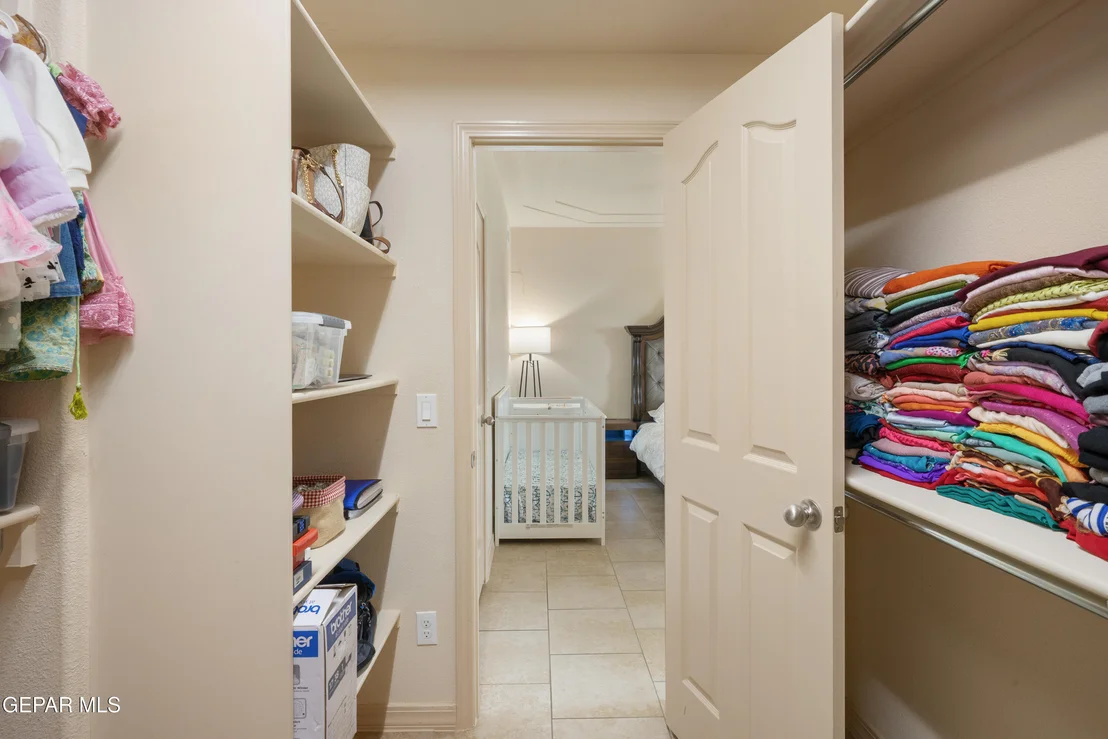 Photo of 7250 LONGSPUR Drive