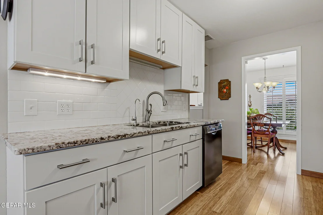 Photo of 3128 Mc Lean Street