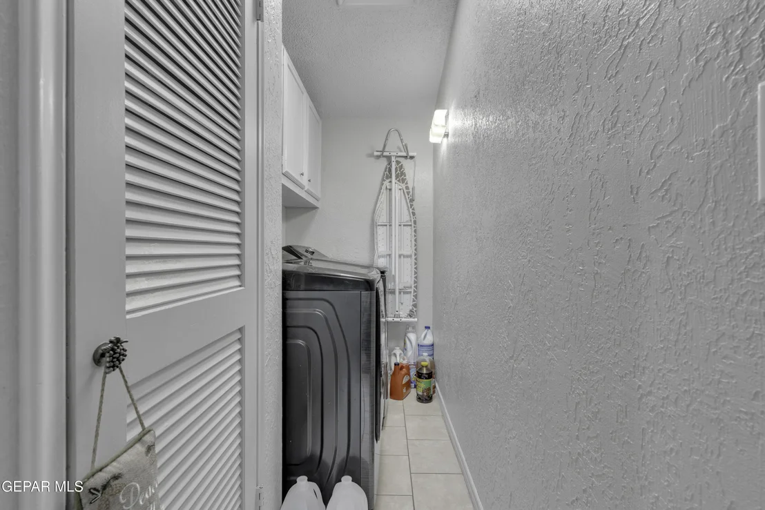 Photo of 801 MONTCLAIR Drive