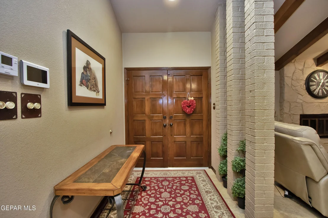 Photo of 308 Stotts Avenue
