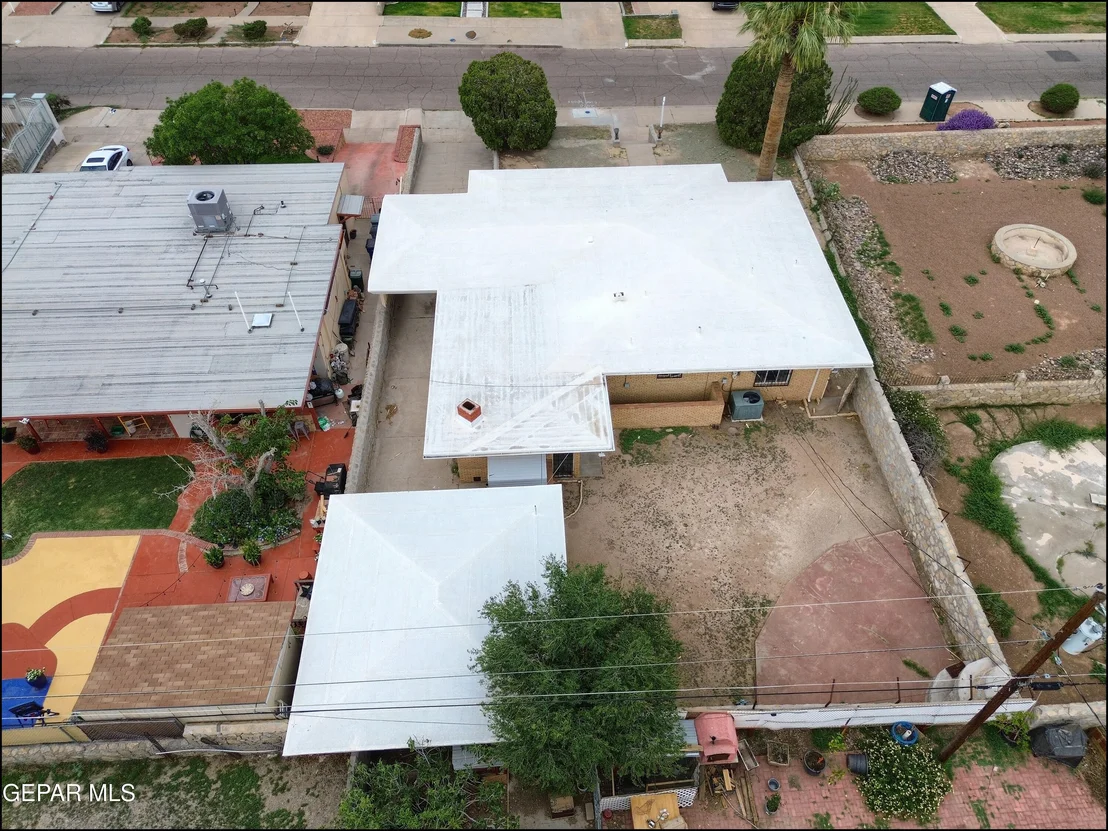 Photo of 2420 HAWLEY Circle