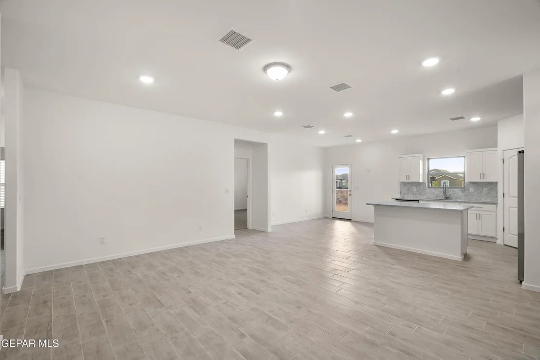 Photo of 13808 Summer Wave Avenue