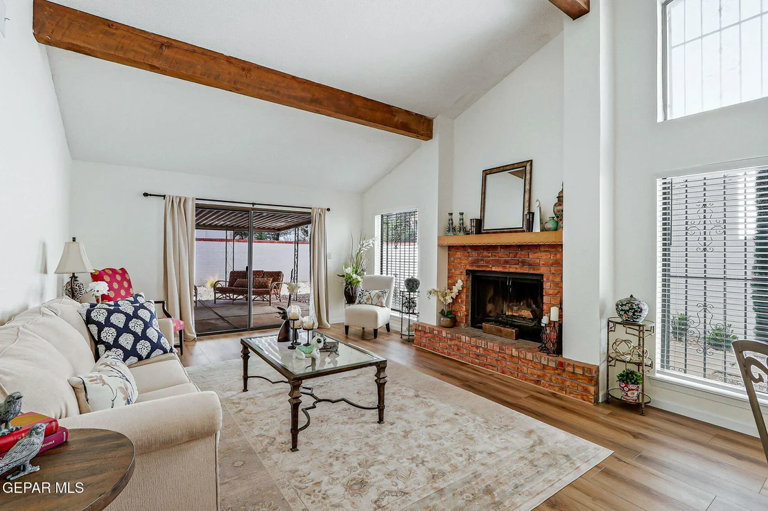 Photo of 5205 VALLEY SPRING Way
