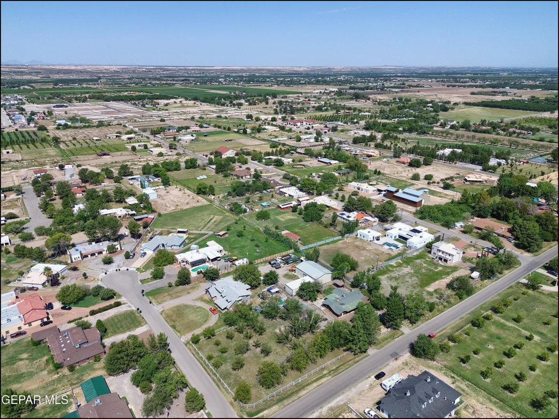 Photo of 6525 UPPER VALLEY Road