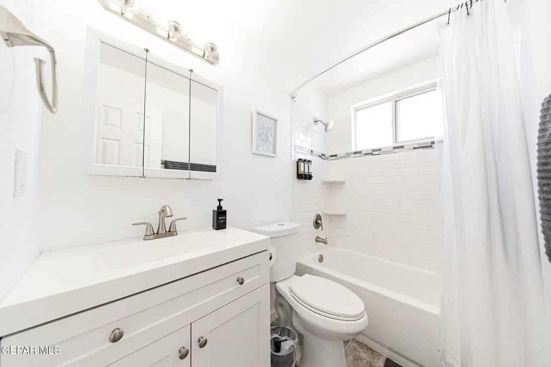 Photo of 12099 VILLAGE GATE Drive