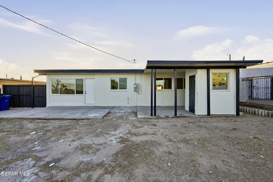 Photo of 1030 MARLOW Road