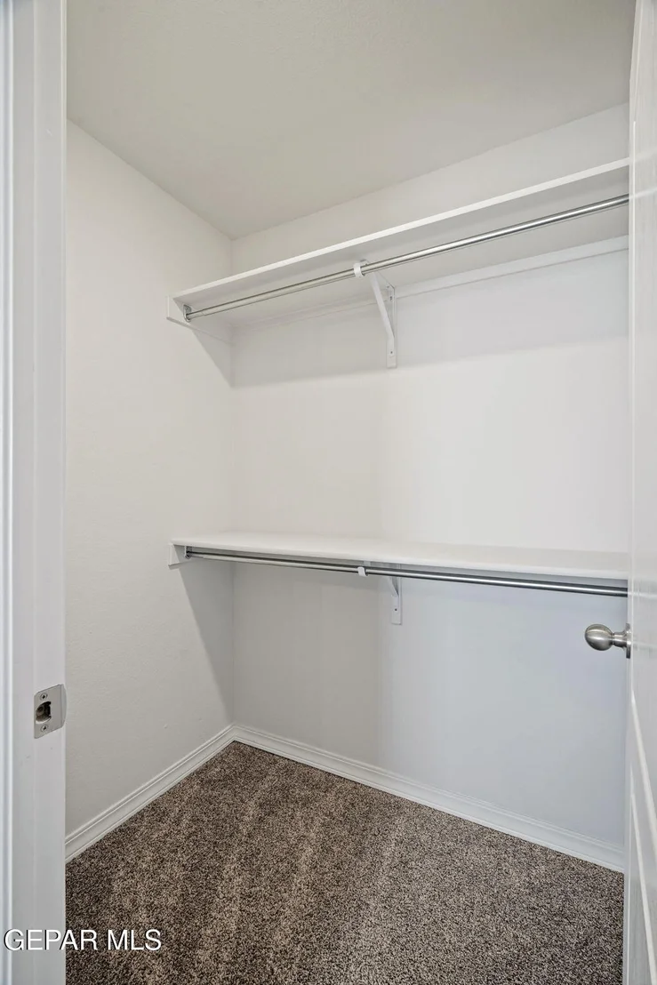 Photo of 913 Airship Place