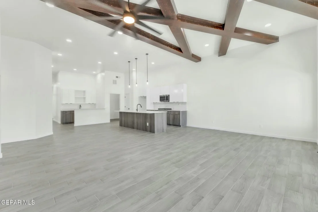 Photo of 313 KITT Road