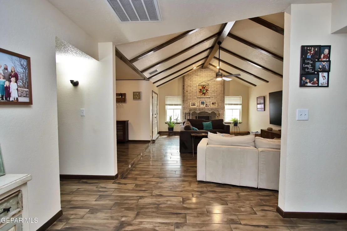 Photo of 516 QUERETARO Drive