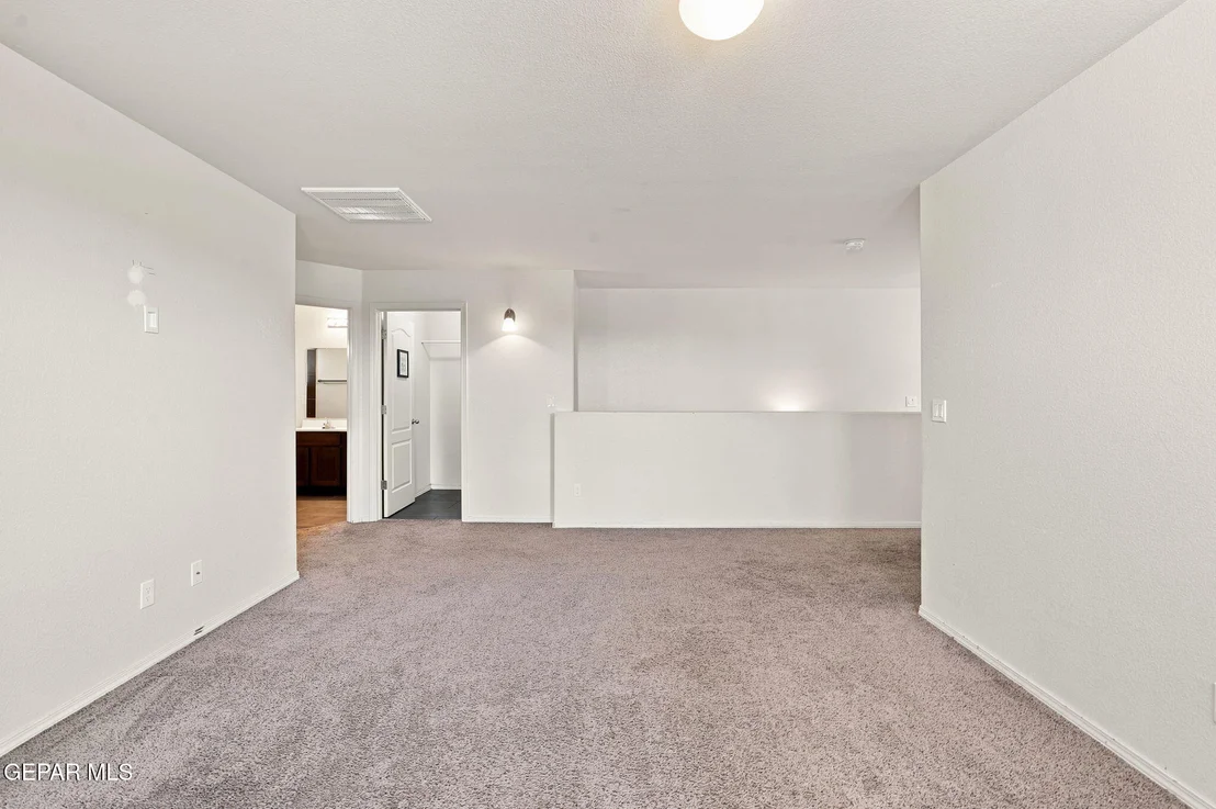 Photo of 14668 OLDENBERG Court