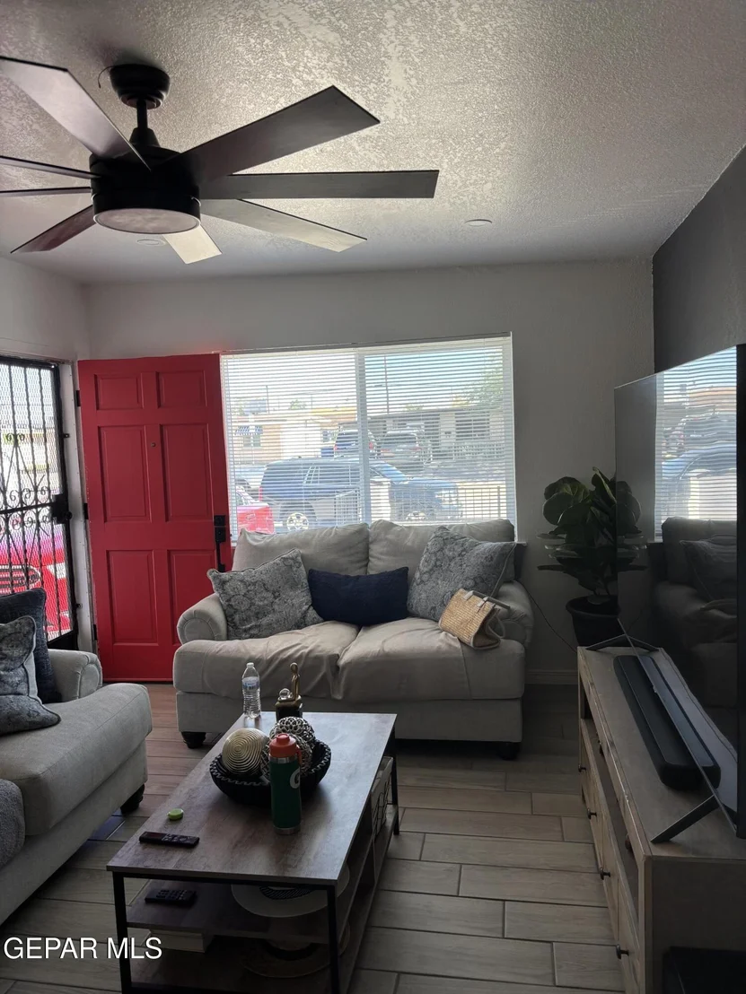 Photo of 7874 Broadway Drive