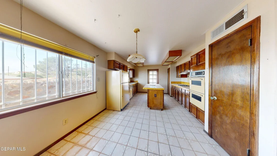 Photo of 6605 MORNINGSIDE Circle