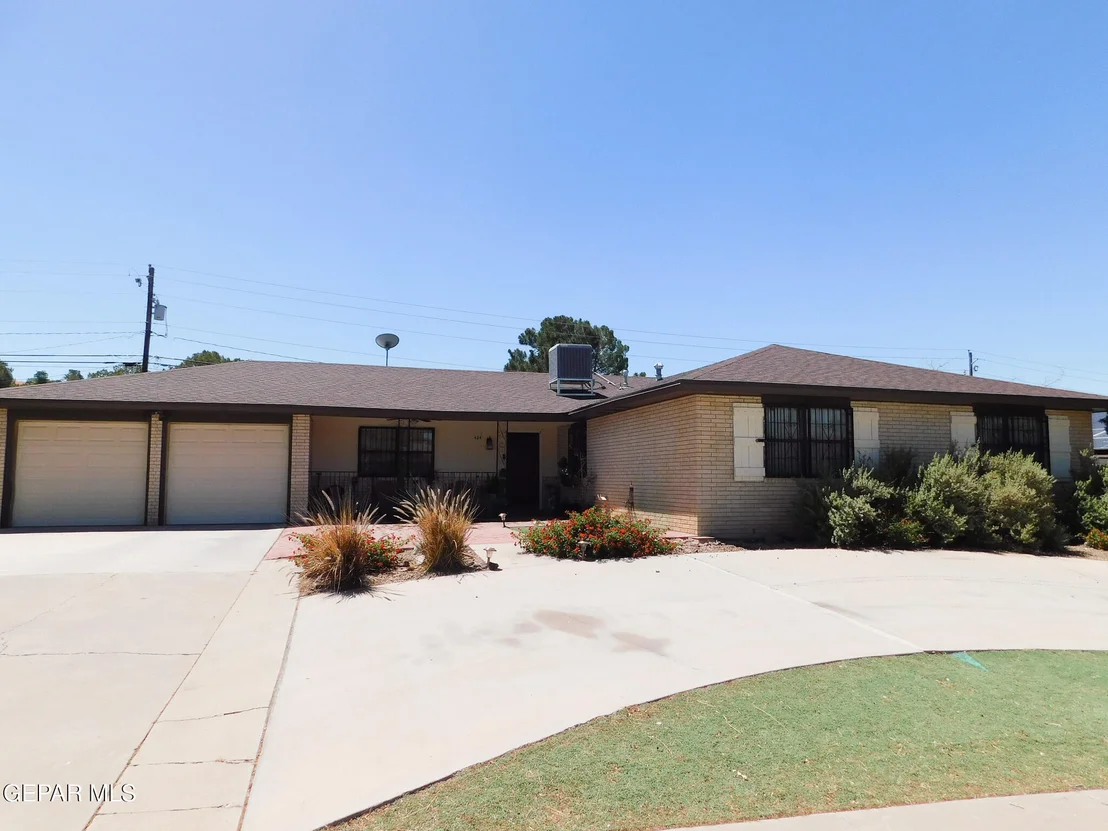 Photo of 624 DE LEON Drive