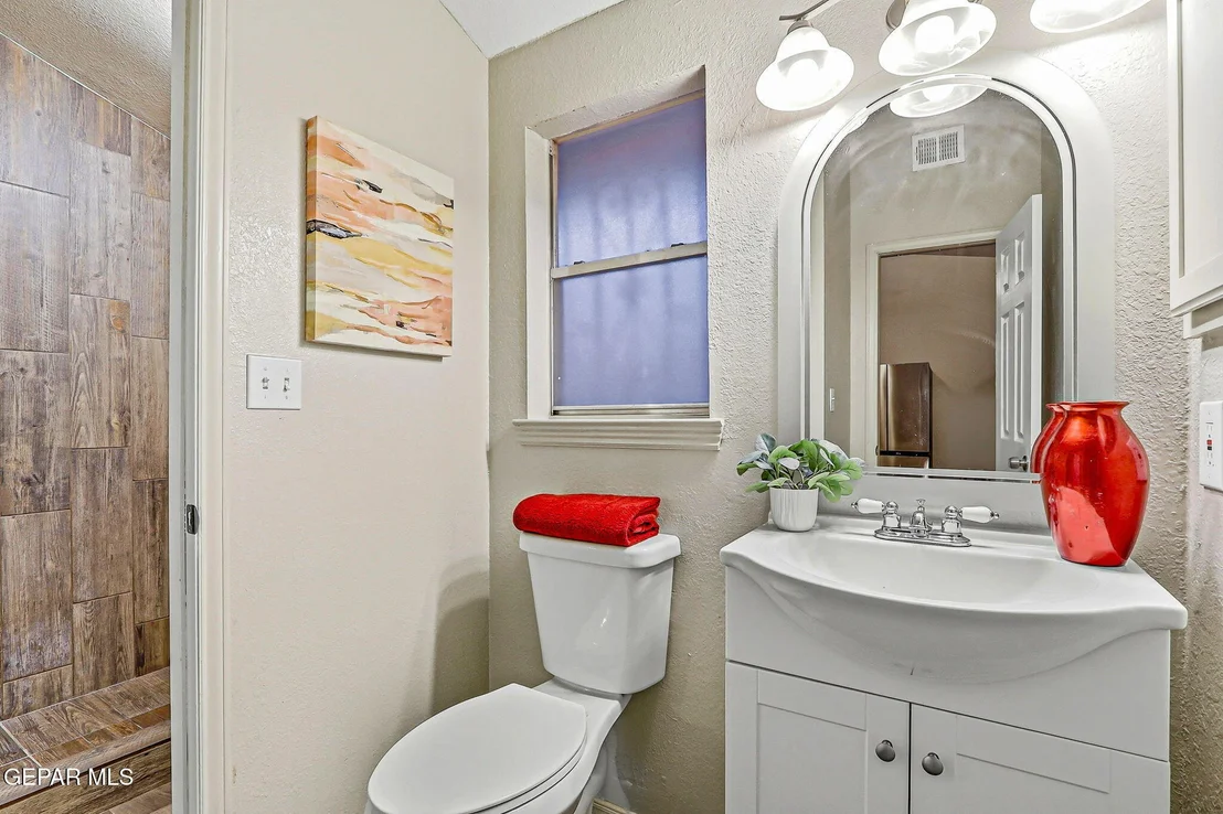 Photo of Unit A at 1514 Greg Powers Drive