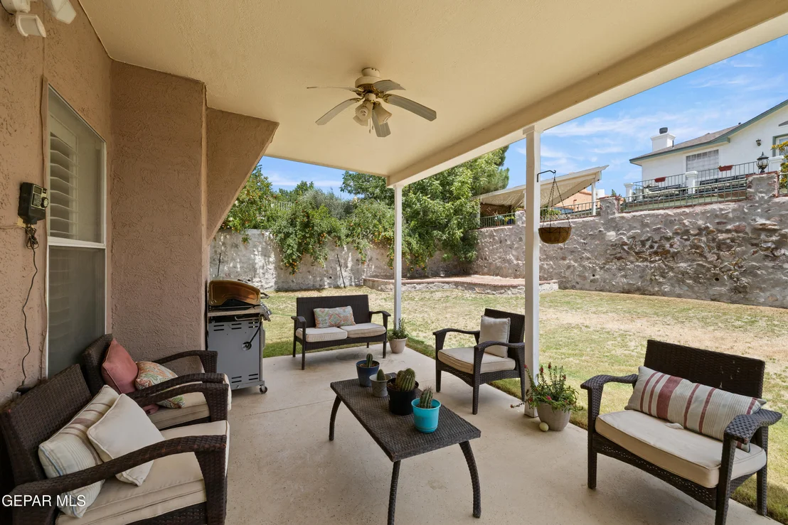 Photo of 1000 SUN RIDGE Drive