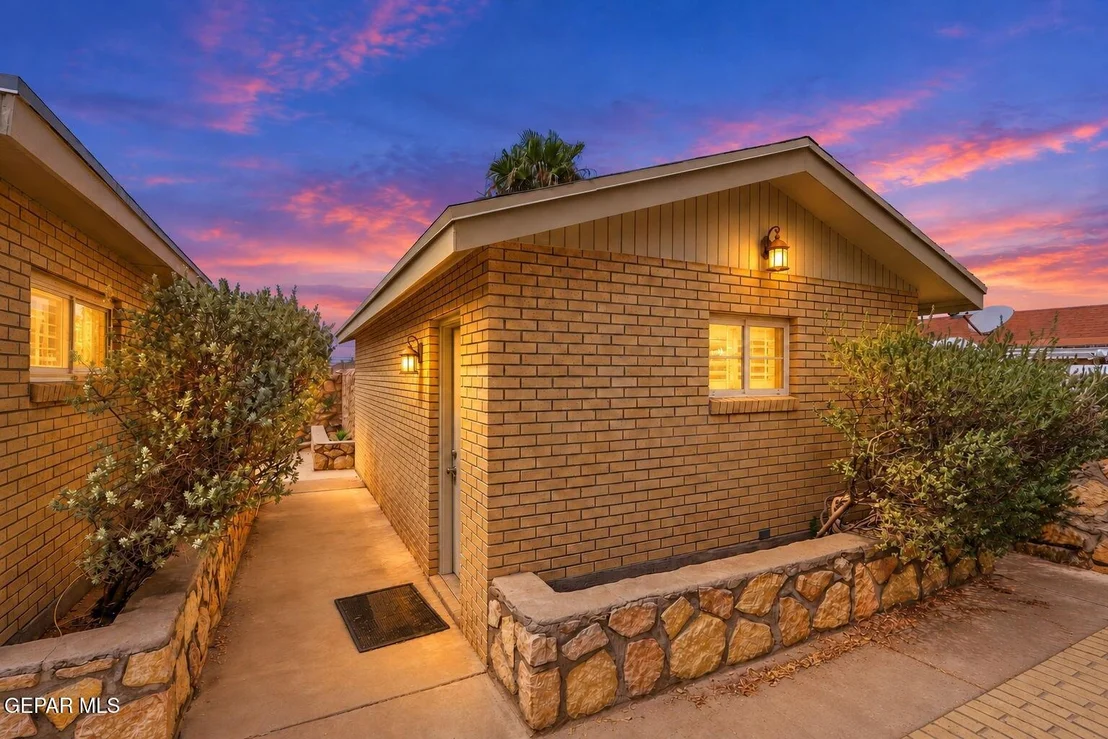 Photo of 436 DE LEON Drive