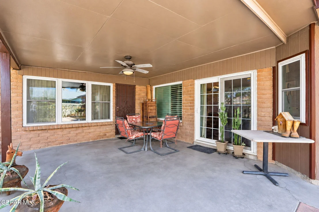 Photo of 3128 Mc Lean Street