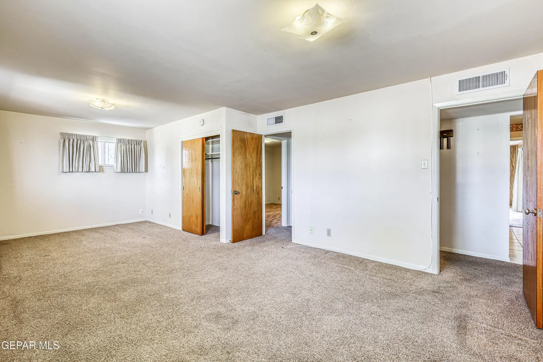 Photo of 309 DE LEON Drive