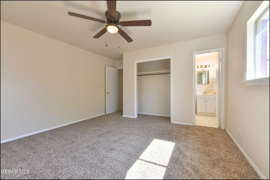 Photo of 3312 DIAMOND Drive