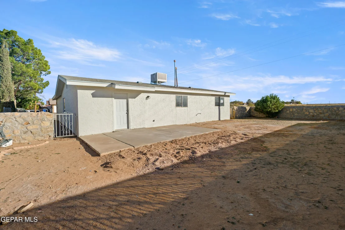 Photo of 10701 OPALSTONE Street