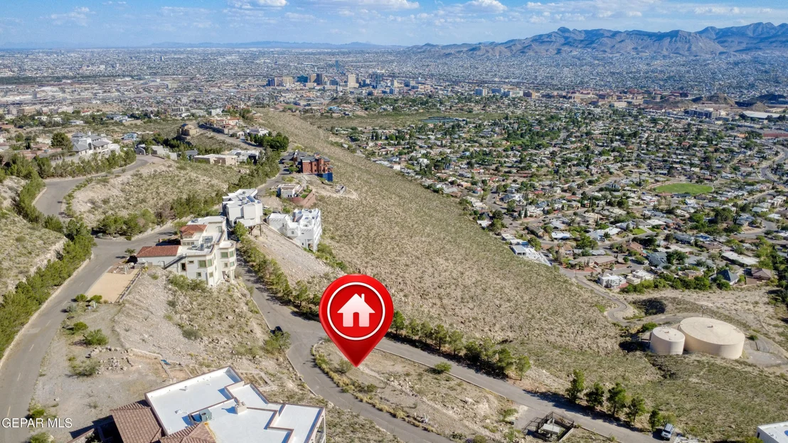 Photo of 17 Apache Crest Drive