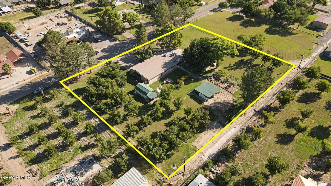 Photo of 136 LAURA GALE Drive
