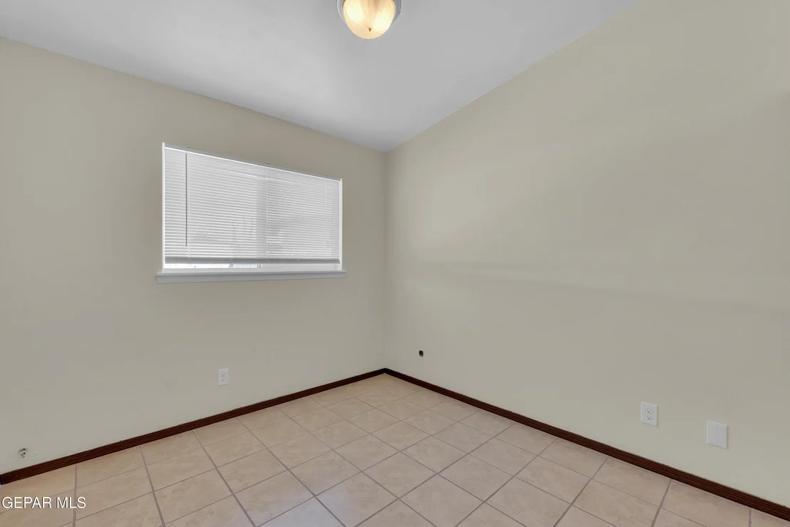 Photo of 11113 SHORELINE Drive