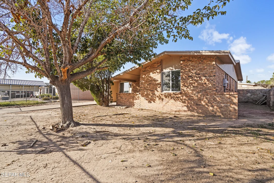 Photo of 223 CARIBE Circle